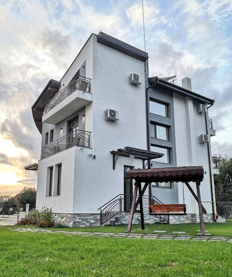 Pensiunea Casa Hortopan Târgu Jiu Екстериор снимка