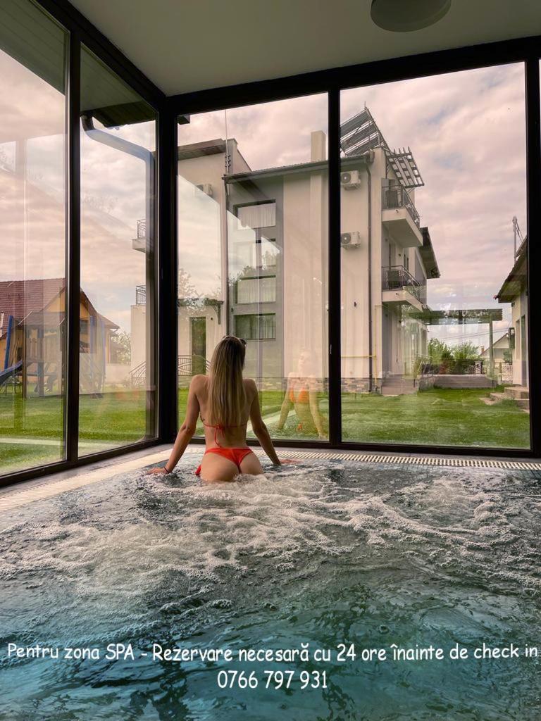 Pensiunea Casa Hortopan Târgu Jiu Екстериор снимка
