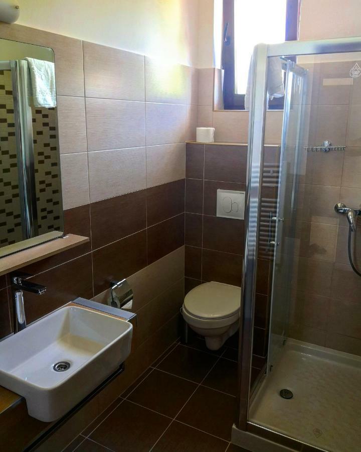 Pensiunea Casa Hortopan Târgu Jiu Екстериор снимка