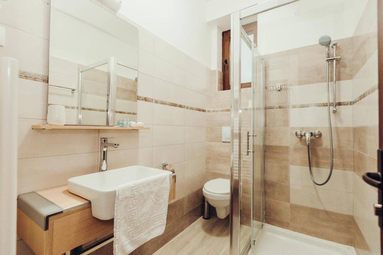 Pensiunea Casa Hortopan Târgu Jiu Екстериор снимка